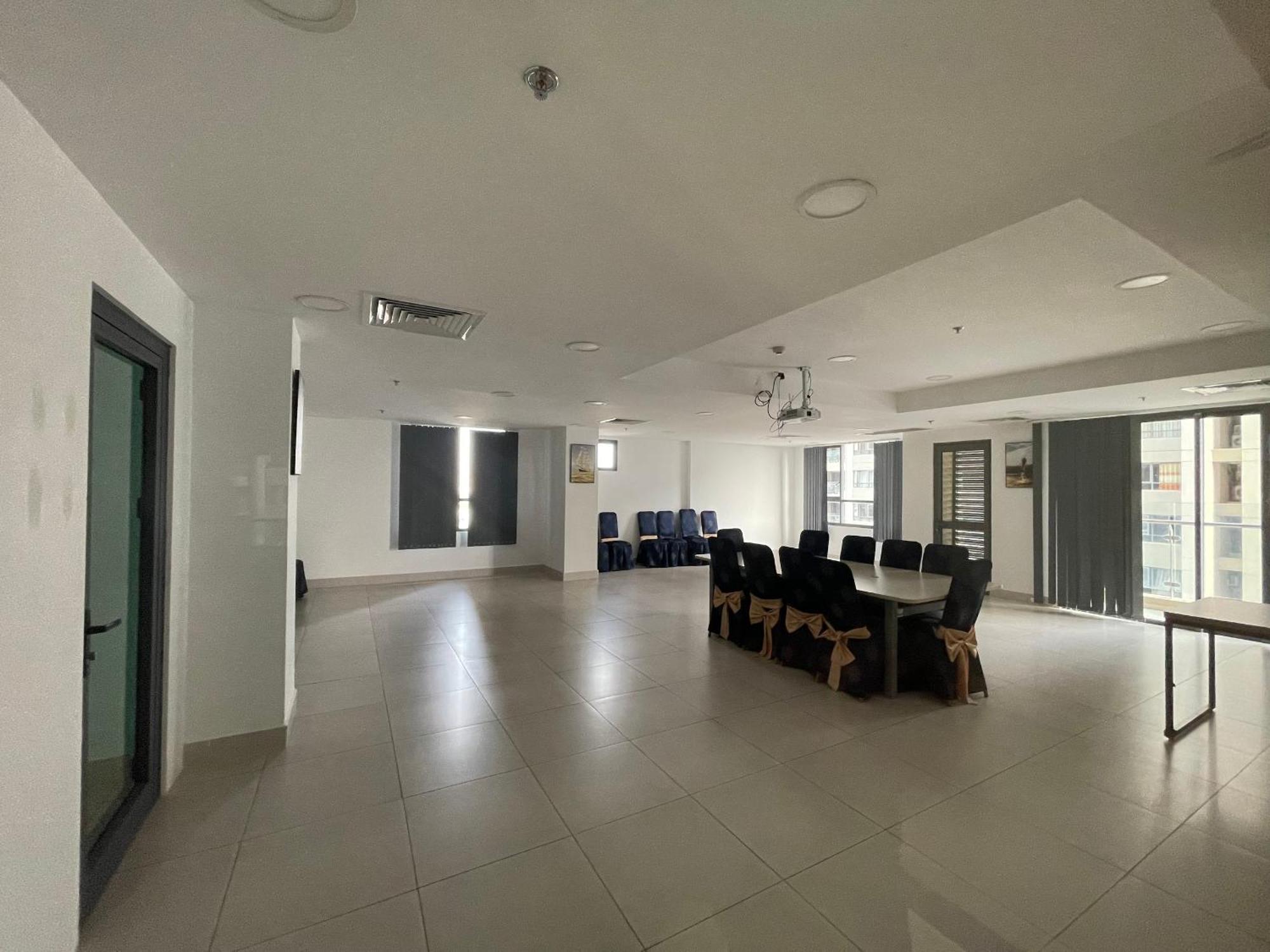 Căn hộ Goldview 2brs Apt-5min To Downtown