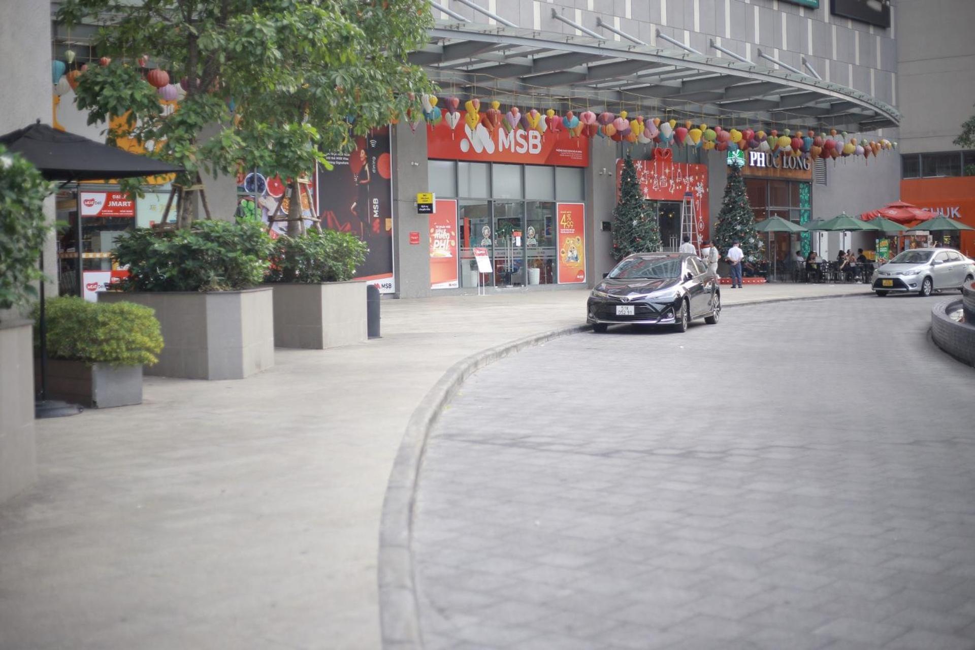 Căn hộ Goldview 2brs Apt-5min To Downtown TP. Hồ Chí Minh