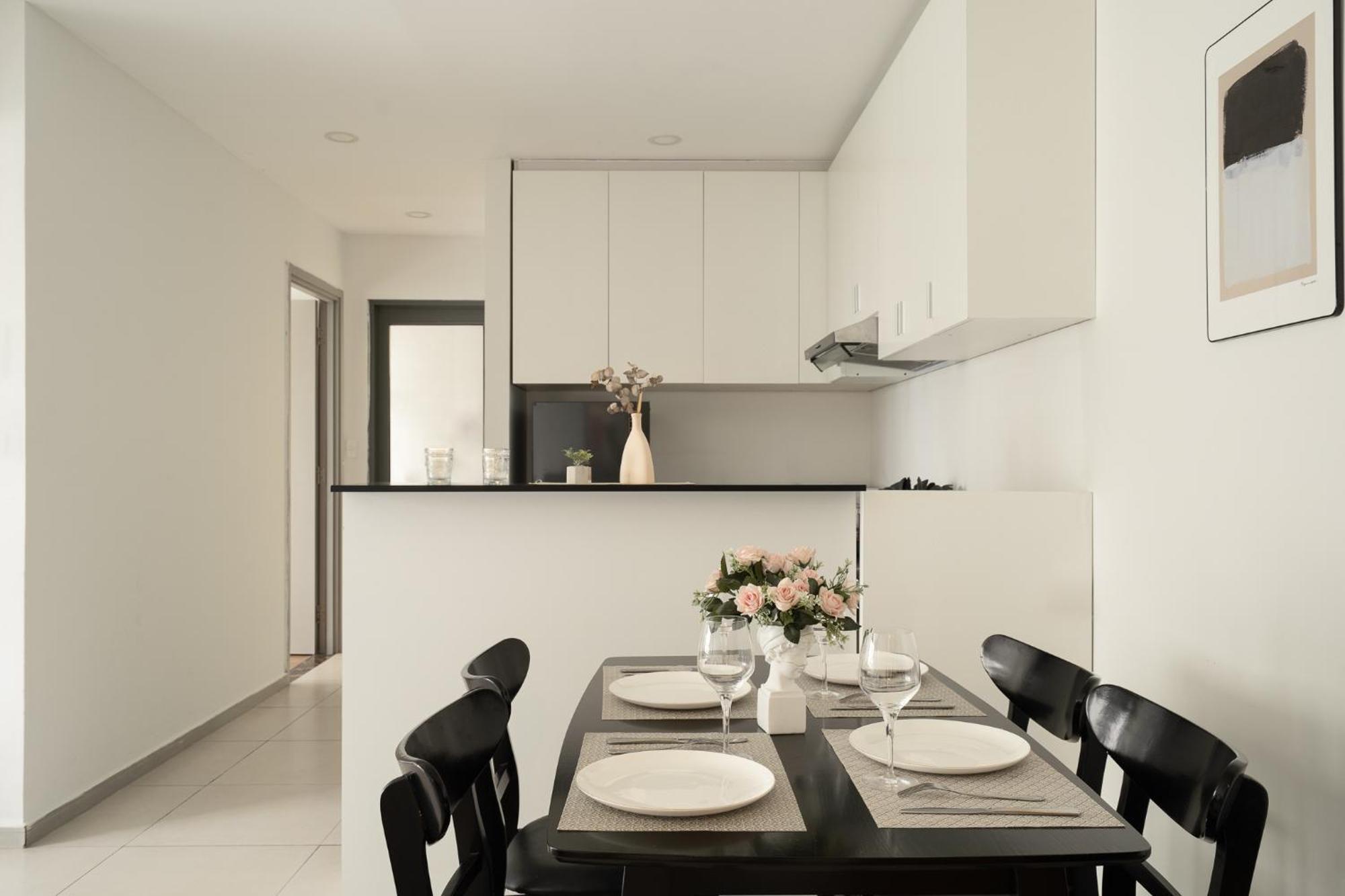 Căn hộ Goldview 2brs Apt-5min To Downtown *